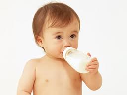 赤ちゃんのミルク