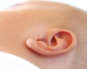赤ちゃんの耳掃除はこうやってやる！現役ママのおすすめ方法！